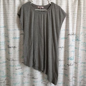 Asymmetrical tee